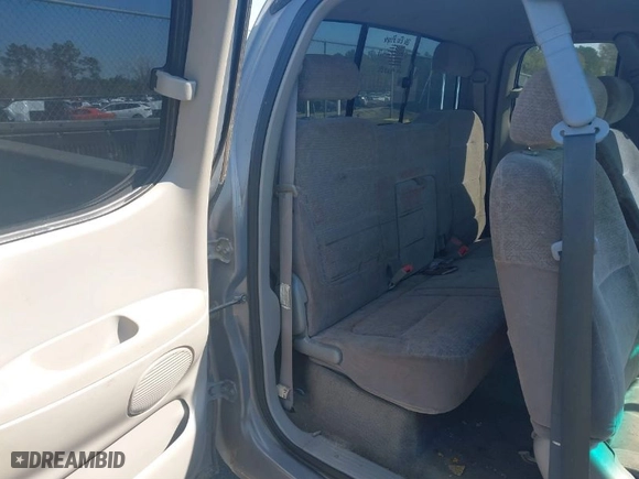 2001 Toyota Tundra Ltd with VIN 5TBBT48141S187898, listed as a IAAI auction lot 41876409 with 316,354 mi miles. Bid and sale history available at carsss.com. Image 8.