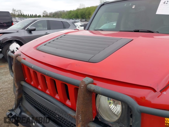 2007 Hummer H3 SUV with VIN 5GTDN13E978240989, listed as a IAAI auction lot 42169980 with 136,129 mi miles. Bid and sale history available at carsss.com. Image 6.