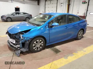 2022 Toyota Prius LE with VIN JTDL9MFU4N3041645, listed as a Copart auction lot 52727145 with 72,257 mi miles and Salvage title. Bid and sale history available at DreamBid. Image 1.