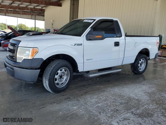 2014 Ford F-150 XL with VIN 1FTMF1CM7EKG11742, listed as a Copart auction lot 52160245 with 180,896 mi miles and Salvage Title. Bid and sale history available at carsss.com. Image 1.