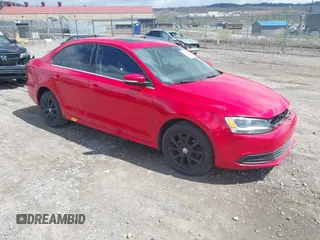 2014 Volkswagen Jetta Sedan SE w/Connectivity/Sunroof PZEV with VIN 3VWD17AJ1EM444066, listed as a IAAI auction lot 42030027 with 109,598 mi miles. Bid and sale history available at carsss.com. Image 1.