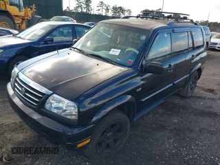 2001 Suzuki XL-7 LX with VIN JS3TY92V114101255, listed as a IAAI auction lot 40995688 with 1 mi miles. Bid and sale history available at carsss.com. Image 6.