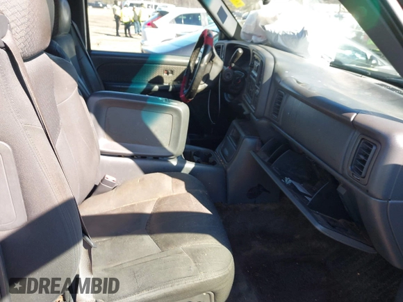 2002 Chevrolet Avalanche with VIN 3GNEC13T72G231637, listed as a IAAI auction lot 41639440 with 315,239 mi miles and . Bid and sale history available at DreamBid. Image 5.