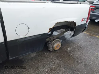 2003 Chevrolet Silverado 1500 LS с VIN 2GCEK19T531348260, выставлен на аукционе IAAI как лот 40731230 с пробегом 286 286 миль миль и . История ставок и продаж доступна на DreamBid. Изображение 6.