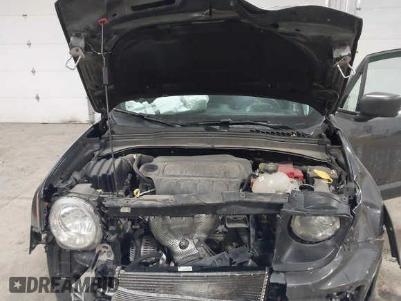 2020 Jeep Renegade Sport z VIN ZACNJBAB8LPL20290, wystawiony jako IAAI lot #41700412 z przebiegiem 32 733 mil mil oraz . Historia ofert i sprzedaży dostępna na DreamBid. Obrazek 10.