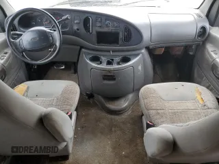 1998 Ford Econoline Wagon XL z VIN 1FBSS31L0WHC02316, wystawiony jako Copart lot #76501784 z przebiegiem 235 832 mil mil oraz Szkody całkowita. Historia ofert i sprzedaży dostępna na DreamBid. Obrazek 8.