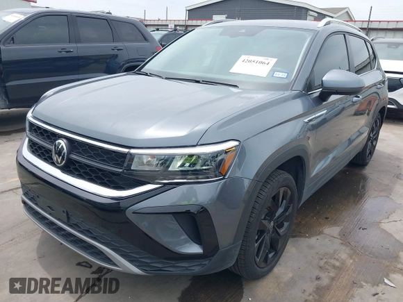 2022 Volkswagen Taos SE z VIN 3VVSX7B2XNM062037, wystawiony jako IAAI lot #42051064 z przebiegiem 30 149 mil mil oraz . Historia ofert i sprzedaży dostępna na DreamBid. Obrazek 2.