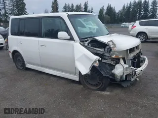 2005 Scion xB with VIN JTLKT324650188021, listed as a IAAI auction lot 41939920 with 260,978 mi miles. Bid and sale history available at carsss.com. Image 1.