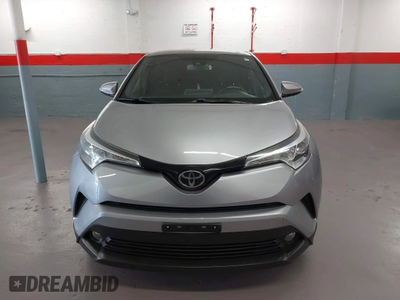 2018 Toyota C-HR XLE z VIN NMTKHMBX0JR015680, wystawiony jako IAAI lot #41987642 z przebiegiem 80 367 mil mil oraz . Historia ofert i sprzedaży dostępna na DreamBid. Obrazek 12.