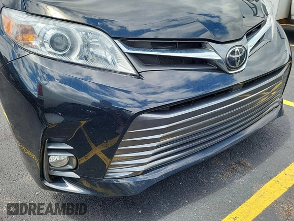 2020 Toyota Sienna XLE z VIN 5TDDZ3DC9LS240453, wystawiony jako IAAI lot #42566212 z przebiegiem 94 405 mil mil oraz . Historia ofert i sprzedaży dostępna na DreamBid. Obrazek 23.