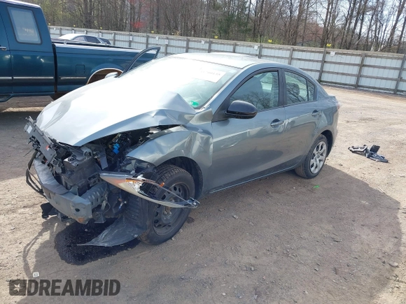 2013 Mazda Mazda3 i Sport with VIN JM1BL1U79D1739185, listed as a IAAI auction lot 41700135 with 300,823 mi miles. Bid and sale history available at carsss.com. Image 2.