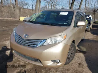 2014 Toyota Sienna Ltd with VIN 5TDDK3DCXES088559, listed as a IAAI auction lot 41534244 with 252,783 mi miles. Bid and sale history available at carsss.com. Image 17.