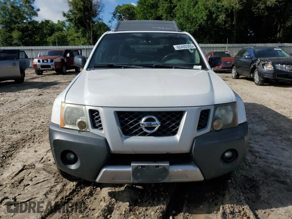 2010 Nissan Xterra S z VIN 5N1AN0NU3AC506936, wystawiony jako Copart lot #60480305 z przebiegiem 175 463 mil mil oraz Czysty tytuł • Clean title. Historia ofert i sprzedaży dostępna na DreamBid. Obrazek 5.