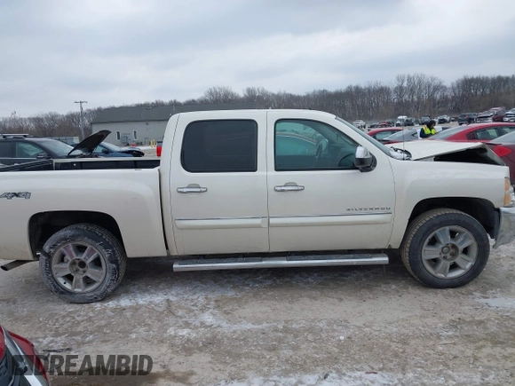 2013 Chevrolet Silverado 1500 LT with VIN 3GCPKSE76DG303067, listed as a IAAI auction lot 41624587 with 113,259 mi miles. Bid and sale history available at carsss.com. Image 13.