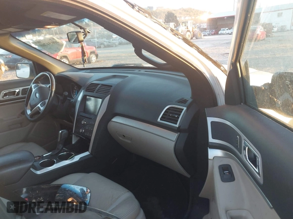 2012 Ford Explorer XLT with VIN 1FMHK7D81CGA15068, listed as a IAAI auction lot 40654766 with 221,578 mi miles and . Bid and sale history available at DreamBid. Image 5.