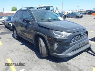 2021 Toyota RAV4 Hybrid LE z VIN 4T3B6RFV3MU043652, wystawiony jako IAAI lot #42322765 z przebiegiem 91 381 mil mil oraz . Historia ofert i sprzedaży dostępna na DreamBid. Obrazek 1.
