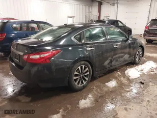 2016 Nissan Altima 2.5 SL with VIN 1N4AL3AP5GC184553, listed as a IAAI auction lot 41265365 with 90,890 mi miles. Bid and sale history available at carsss.com. Image 4.