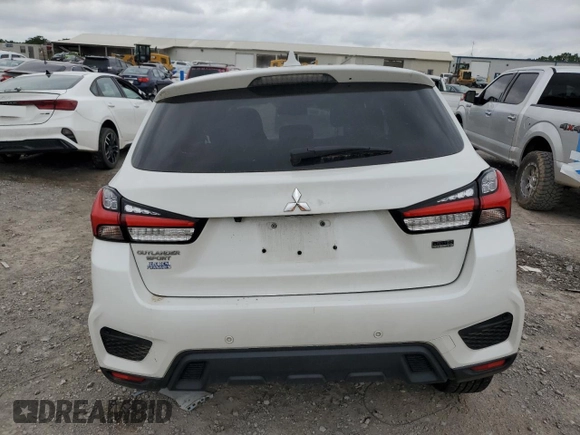 2021 Mitsubishi Outlander ES z VIN JA4APUAU7MU001874, wystawiony jako Copart lot #55825345 z przebiegiem 99 555 mil mil oraz Szkoda całkowita • Salvage title. Historia ofert i sprzedaży dostępna na DreamBid. Obrazek 6.