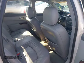 2007 Buick LaCrosse CXS with VIN 2G4WE587471117259, listed as a IAAI auction lot 41882777 with 201,787 mi miles. Bid and sale history available at carsss.com. Image 8.