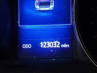 2018 Toyota C-HR XLE with VIN NMTKHMBX5JR027307, listed as a IAAI auction lot 41598077 with 123,032 mi miles. Bid and sale history available at carsss.com. Image 14.
