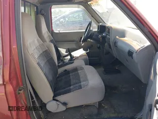 1992 Ford Ranger with VIN 1FTCR10A2NUB96024, listed as a IAAI auction lot 42625771 with 89,010 mi miles and . Bid and sale history available at DreamBid. Image 8.