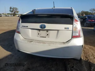 2014 Toyota Prius Four with VIN JTDKN3DU2E0386002, listed as a Copart auction lot 77109284 with 180,335 mi miles and Salvage Title. Bid and sale history available at DreamBid. Image 6.