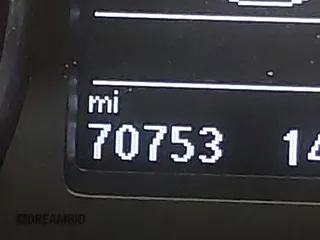 2018 Volkswagen Passat GT z VIN 1VWJM7A36JC047802, wystawiony jako IAAI lot #41714998 z przebiegiem 70 753 mil mil oraz . Historia ofert i sprzedaży dostępna na DreamBid. Obrazek 15.