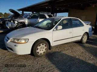 2000 Honda Accord LX z VIN 1HGCG5647YA035822, wystawiony jako Copart lot #49349895 z przebiegiem 290 463 mil mil oraz Szkoda całkowita • Salvage title. Historia ofert i sprzedaży dostępna na DreamBid. Obrazek 1.