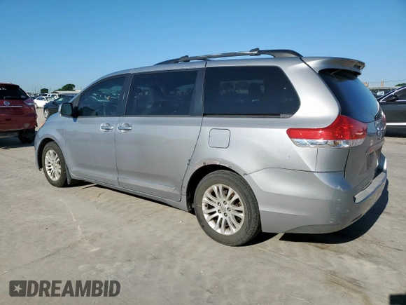 2013 Toyota Sienna XLE AAS с VIN 5TDYK3DC2DS327442, выставлен на аукционе Copart как лот 56754465 с пробегом 203 691 миль миль и Чистый • Clean title. История ставок и продаж доступна на DreamBid. Изображение 2.