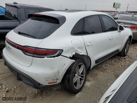 2023 Porsche Macan with VIN WP1AA2A54PLB17689, listed as a Copart auction lot 44515895 with 36,646 mi miles and Salvage Title. Bid and sale history available at carsss.com. Image 3.
