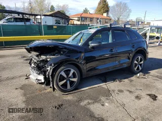 2023 Audi Q5 S line Premium Plus z VIN WA1EAAFY5P2170823, wystawiony jako Copart lot #53876465 z przebiegiem Nie podano mil oraz Szkoda całkowita • Salvage title. Historia ofert i sprzedaży dostępna na DreamBid. Obrazek 1.