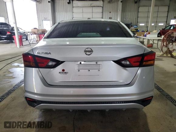 2019 Nissan Altima 2.5 S with VIN 1N4BL4BV0KC112255, listed as a Copart auction lot 52976375 with 134,855 mi miles and Salvage Title. Bid and sale history available at carsss.com. Image 6.