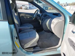 2003 Toyota Prius with VIN JT2BK18U130073925, listed as a IAAI auction lot 42035593 with 186,558 mi miles. Bid and sale history available at carsss.com. Image 5.
