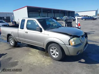 2004 Nissan Frontier 2WD XE with VIN 1N6DD26T04C429174, listed as a IAAI auction lot 41832734 with 268,611 mi miles. Bid and sale history available at carsss.com. Image 1.