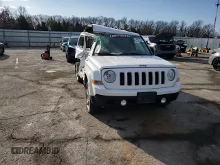 2014 Jeep Patriot Latitude with VIN 1C4NJRFB4ED892754, listed as a Copart auction lot 46517945 with 161,042 mi miles and Salvage title. Bid and sale history available at DreamBid. Image 12.