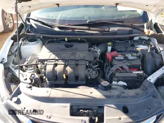 2019 Nissan Sentra S z VIN 3N1AB7AP8KY379747, wystawiony jako IAAI lot #41376492 z przebiegiem 92 328 mil mil oraz . Historia ofert i sprzedaży dostępna na DreamBid. Obrazek 10.