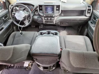2020 Ram 2500 Tradesman z VIN 3C6UR5CL3LG251077, wystawiony jako Copart lot #63854915 z przebiegiem 196 854 mil mil oraz Czysty tytuł • Clean title. Historia ofert i sprzedaży dostępna na DreamBid. Obrazek 8.