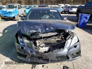 2010 Mercedes-Benz E-Class E 550 Luxury with VIN WDDHF9AB3AA231529, listed as a Copart auction lot 86983364 with 104,796 mi miles and Salvage Title. Bid and sale history available at carsss.com. Image 5.
