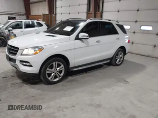 2015 Mercedes-Benz M 350 with VIN 4JGDA5HB3FA492815, listed as a IAAI auction lot 41976237 with 181,940 mi miles and . Bid and sale history available at carsss.com. Image 19.