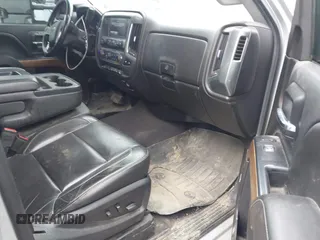 2019 Chevrolet Silverado 2500HD LTZ with VIN 1GC1KTEY0KF116765, listed as a IAAI auction lot 41941751 with 1 mi miles. Bid and sale history available at carsss.com. Image 5.
