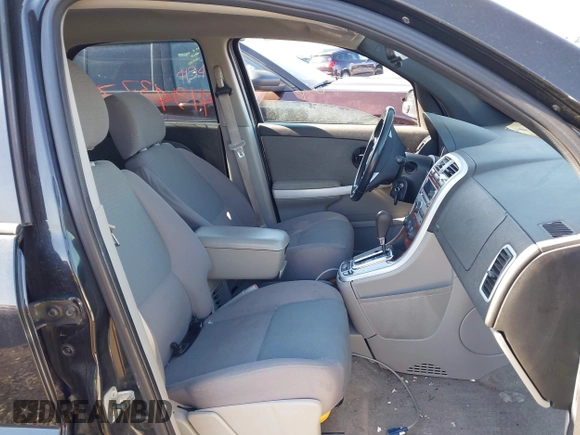 2008 Chevrolet Equinox LT with VIN 2CNDL43F086331952, listed as a IAAI auction lot 41943776 with 16,954 mi miles. Bid and sale history available at carsss.com. Image 5.