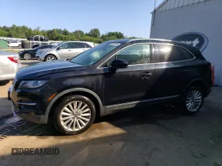 2019 Lincoln MKC Standard with VIN 5LMCJ1D9XKUL43217, listed as a Copart auction lot 68341994 with 75,338 mi miles and Salvage Title. Bid and sale history available at carsss.com. Image 1.