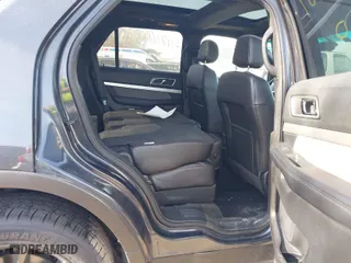 2017 Ford Explorer XLT with VIN 1FM5K8D85HGB46116, listed as a IAAI auction lot 41896489 with 127,615 mi miles. Bid and sale history available at carsss.com. Image 8.