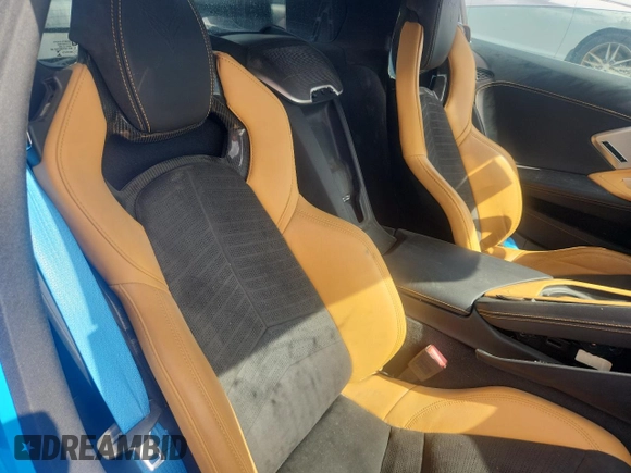 2021 Chevrolet Corvette 2LT z VIN 1G1YB2D48M5122614, wystawiony jako Copart lot #66302235 z przebiegiem 14 736 mil mil oraz Szkoda całkowita • Salvage title. Historia ofert i sprzedaży dostępna na DreamBid. Obrazek 10.