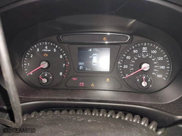 2019 Kia Sorento LX with VIN 5XYPGDA31KG574100, listed as a IAAI auction lot 41628213 with 111,305 mi miles. Bid and sale history available at carsss.com. Image 7.