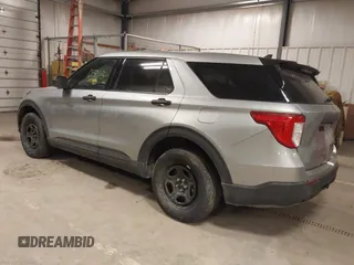 2023 Ford Police Interceptor Utility z VIN 1FM5K8AB3PGA35241, wystawiony jako IAAI lot #41505013 z przebiegiem 13 136 mil mil oraz . Historia ofert i sprzedaży dostępna na DreamBid. Obrazek 3.