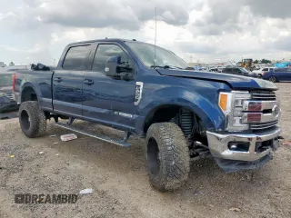 2018 Ford F-250 XL with VIN 1FT7W2BT8JEC38747, listed as a Copart auction lot 62722925 with 155,078 mi miles and Clean title. Bid and sale history available at DreamBid. Image 4.