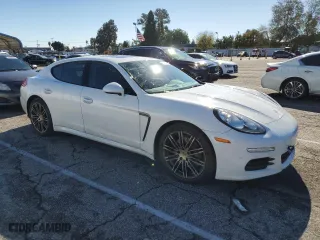 2015 Porsche Panamera 4 with VIN WP0AA2A7XFL007425, listed as a Copart auction lot 39322434 with 74,117 mi miles. Bid and sale history available at carsss.com. Image 4.