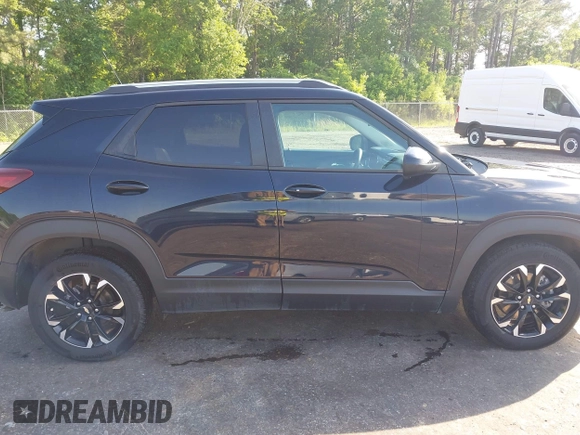 2021 Chevrolet TrailBlazer LT with VIN KL79MPSL9MB117658, listed as a IAAI auction lot 42076453 with 53,530 mi miles and . Bid and sale history available at DreamBid. Image 13.