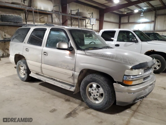 2000 Chevrolet New Tahoe LT with VIN 1GNEC13T0YJ161129, listed as a Copart auction lot 84863944 with 322,880 mi miles and Salvage Title. Bid and sale history available at carsss.com. Image 4.